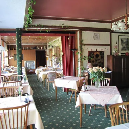 Hotel Haus Wehrbusch 2*